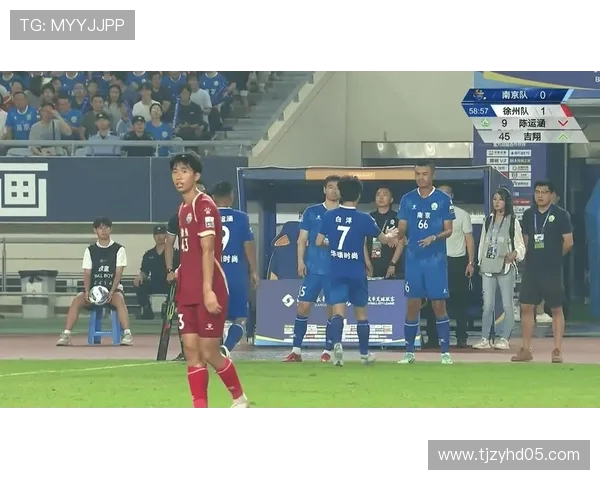 苏超 “西游德比” 燃爆!连云港 2-0 淮安,嵇皓翔补时千里走单骑绝杀(1) 苏超 “西游德比” 燃爆!连云港 2-0 淮安,嵇皓翔补时千里走单骑绝杀(1)